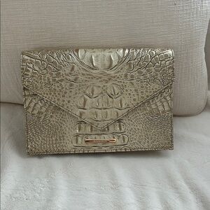 Elegant Crocodile Embossed Clutch - Gold